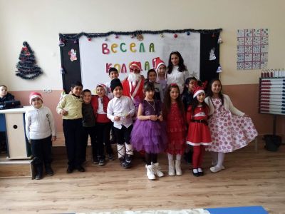 Коледно настроение във втори клас - ОУ Васил Левски - Долни Луковит