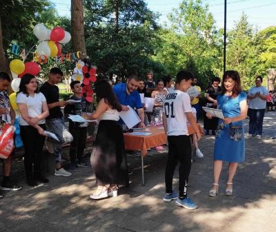 Учениците от VII клас получиха свидетелства за завършено основно образование - ОУ Васил Левски - Долни Луковит