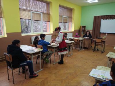 Празнично настроение - 1 март - ОУ Васил Левски - Долни Луковит