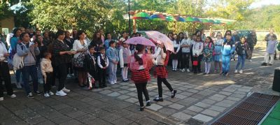 Моменти от днешния празничен ден  - ОУ Васил Левски - Долни Луковит