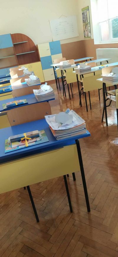 Поздравителен адрес от  Илияна Йончева- Гложенска -  Председател на Общински съвет гр. Искър - ОУ Васил Левски - Долни Луковит