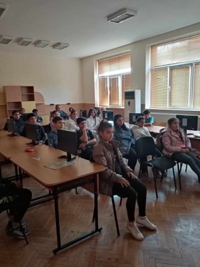 Славим делото на будителите! Честит празник! - ОУ Васил Левски - Долни Луковит