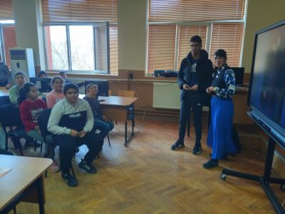 В рамките на инициативата на МОН " Училище без агресия" фокусът се поставя върху превенцията на употребата на психоактивни вещества. ОУ " Васил Левски" се включи в кампания на МОН " Просто кажи "Не" на наркотиците". В тази  - ОУ Васил Левски - Долни Луковит