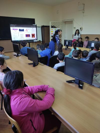 В рамките на инициативата на МОН " Училище без агресия" фокусът се поставя върху превенцията на употребата на психоактивни вещества. ОУ " Васил Левски" се включи в кампания на МОН " Просто кажи "Не" на наркотиците". В тази  - ОУ Васил Левски - Долни Луковит