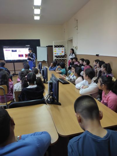 В рамките на инициативата на МОН " Училище без агресия" фокусът се поставя върху превенцията на употребата на психоактивни вещества. ОУ " Васил Левски" се включи в кампания на МОН " Просто кажи "Не" на наркотиците". В тази  - ОУ Васил Левски - Долни Луковит