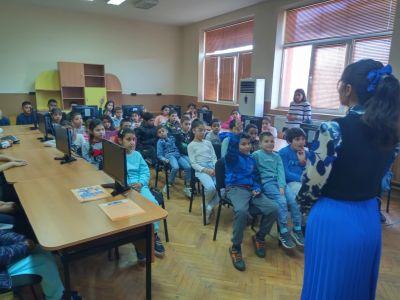 В рамките на инициативата на МОН " Училище без агресия" фокусът се поставя върху превенцията на употребата на психоактивни вещества. ОУ " Васил Левски" се включи в кампания на МОН " Просто кажи "Не" на наркотиците". В тази  - ОУ Васил Левски - Долни Луковит
