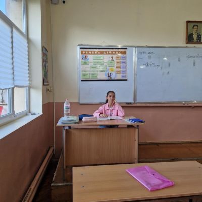 По идея на Ученическия Училищен съвет в ОУ ,,В. Левски" се проведе ученическо самоуправление. Основната идея е да се даде възможност на учениците сами да организират живота си в училище и да бъдат част от неговото управление. - ОУ Васил Левски - Долни Луковит
