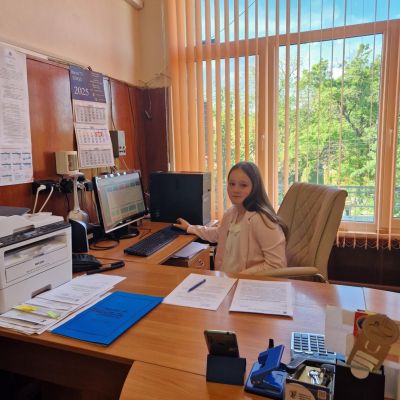 По идея на Ученическия Училищен съвет в ОУ ,,В. Левски" се проведе ученическо самоуправление. Основната идея е да се даде възможност на учениците сами да организират живота си в училище и да бъдат част от неговото управление. - ОУ Васил Левски - Долни Луковит