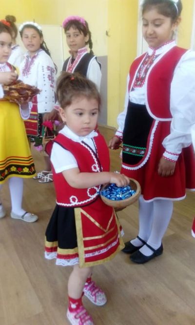 Лазарската група при ОУ " Васил Левски" - ОУ Васил Левски - Долни Луковит